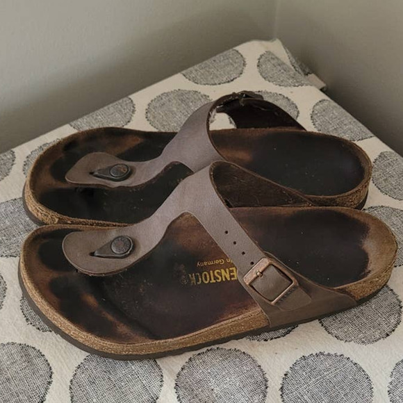 Birkenstock Shoes - Birkenstock Women's Gizeh Sandals 7-7.5  Euro 38